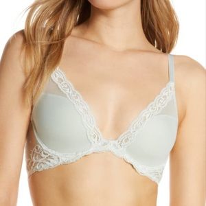 Natori Feathers Contour Plunge Bra